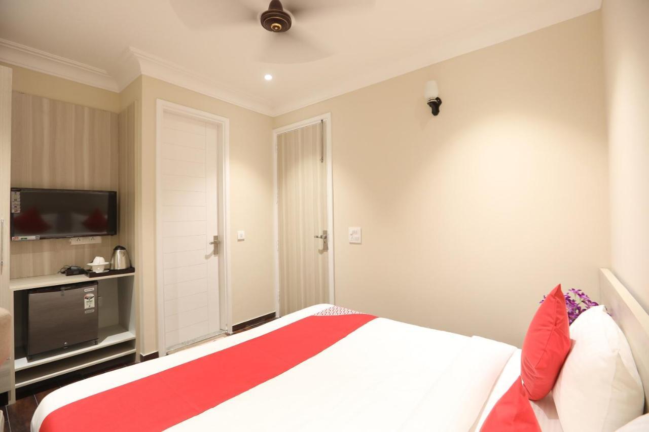Oyo 43009 The Palm Green Otel Indraprastha Dış mekan fotoğraf