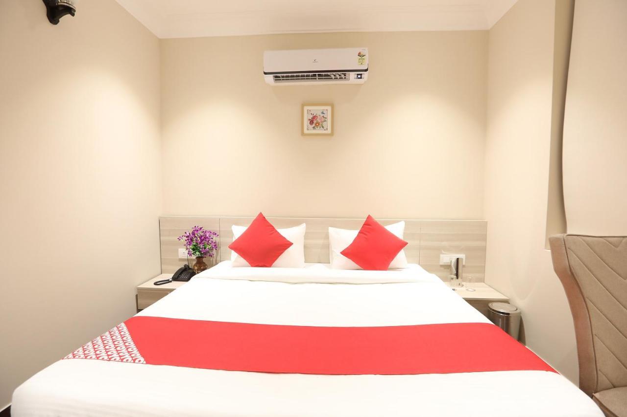 Oyo 43009 The Palm Green Otel Indraprastha Dış mekan fotoğraf